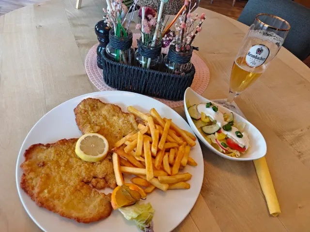 BookNoFees: Restoran – Haus Mäler – Breckerfeld – Mäler Evi, fotoğraf 2