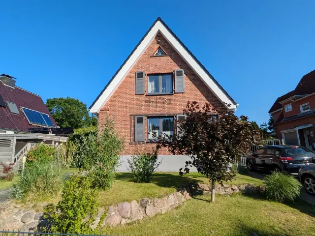 BookNoFees tatil evi: Lübeck – Sakin bir atmosfere sahip, ferah bir ikiz ev