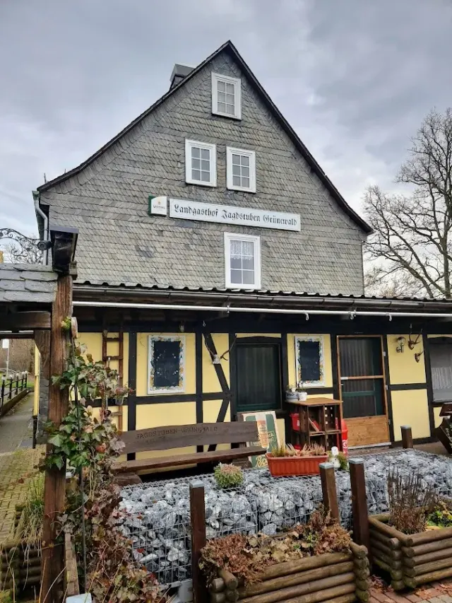 BookNoFees: Restoran – Landgasthof Jagdstuben Grünewald – Bad Berleburg – Grünewald Avhanesi Kırsal Konukevi, fotoğraf 3
