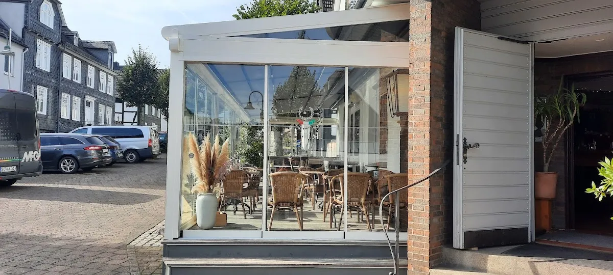 BookNoFees: Restoran – Pizzeria Da Arturo – Warstein – Da Arturo Pizzacı, fotoğraf 1