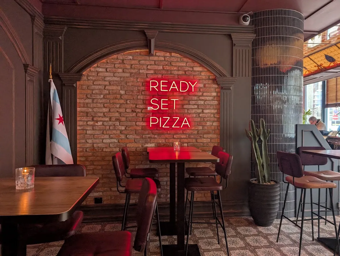BookNoFees: Restoran – Chicago Pizza and Brew – Oslo – Chicago Pizza ve Bira, fotoğraf 1