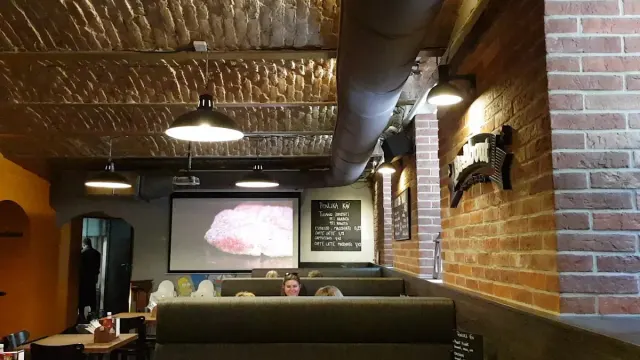 BookNoFees: Restoran – BeAbout – Bratislava – Be About, fotoğraf 3