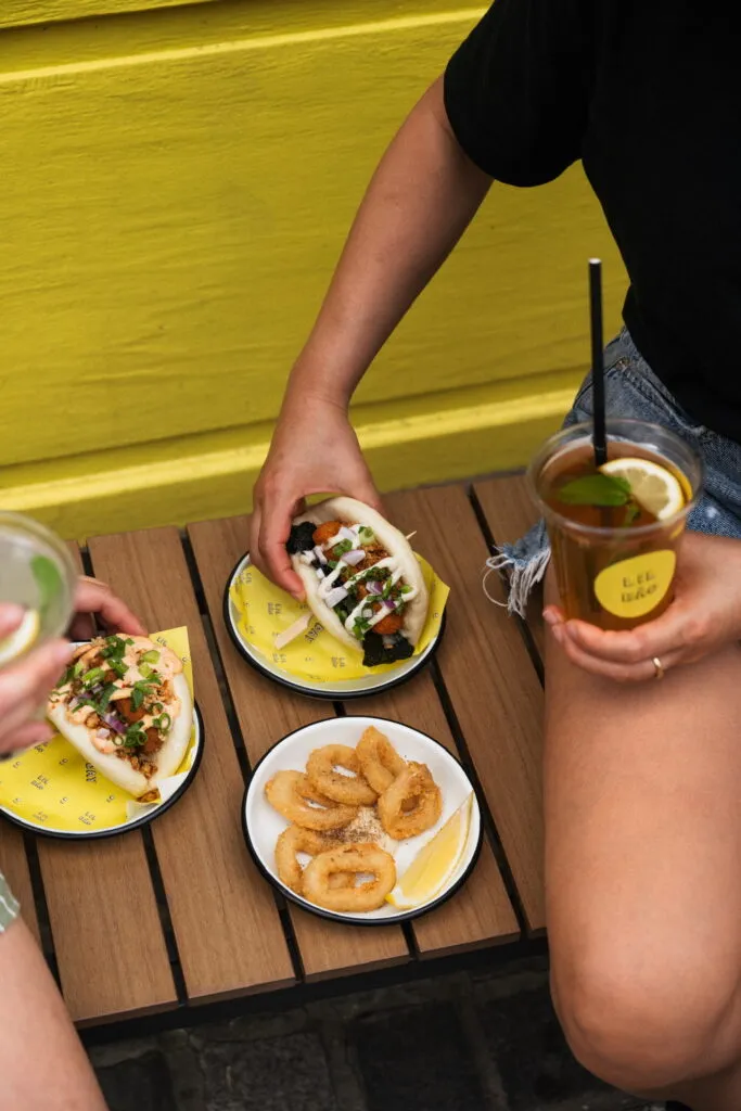 BookNoFees: Atıştırmalık büfesi – Lil Bao – Brussels – Lil Bao, fotoğraf 1