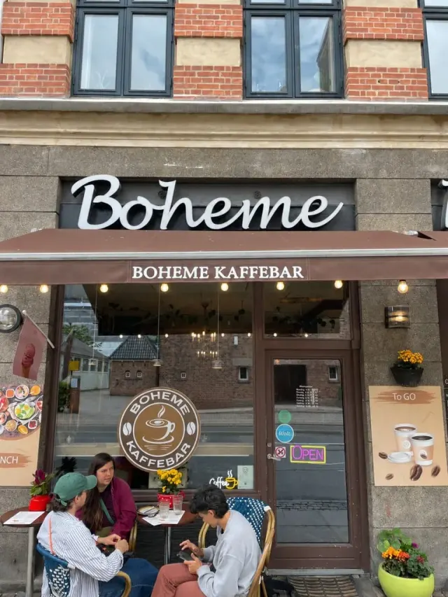 BookNoFees: Kafe – Boheme – Copenhagen – Tiyatro, fotoğraf 2