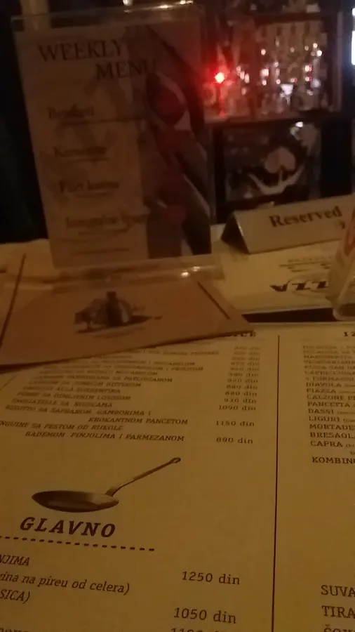BookNoFees: Restoran – La Piazza – Belgrade – Meydan, fotoğraf 3