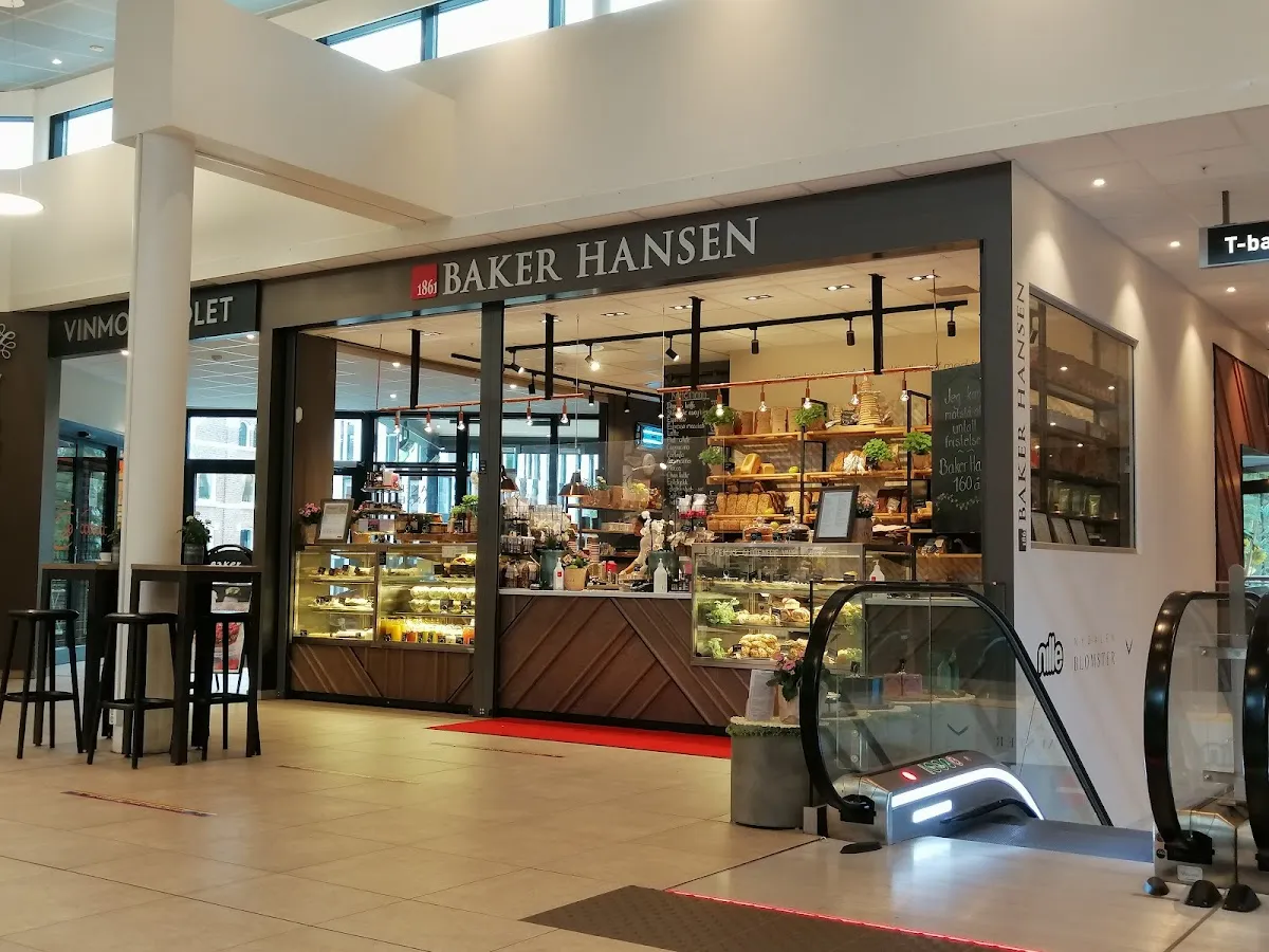 BookNoFees: Kafe – Baker Hansen – Oslo – Baker Hansen, fotoğraf 1